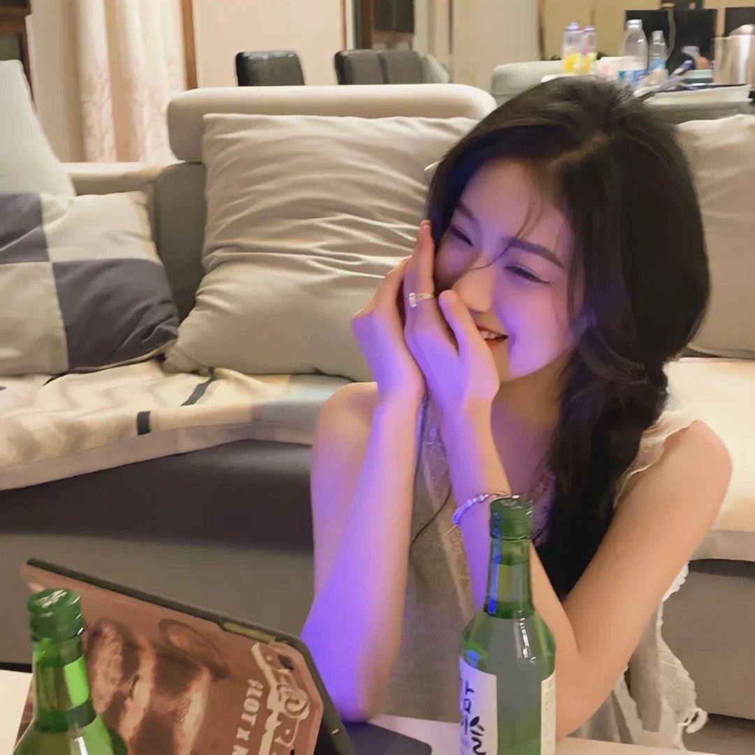 红色背篓